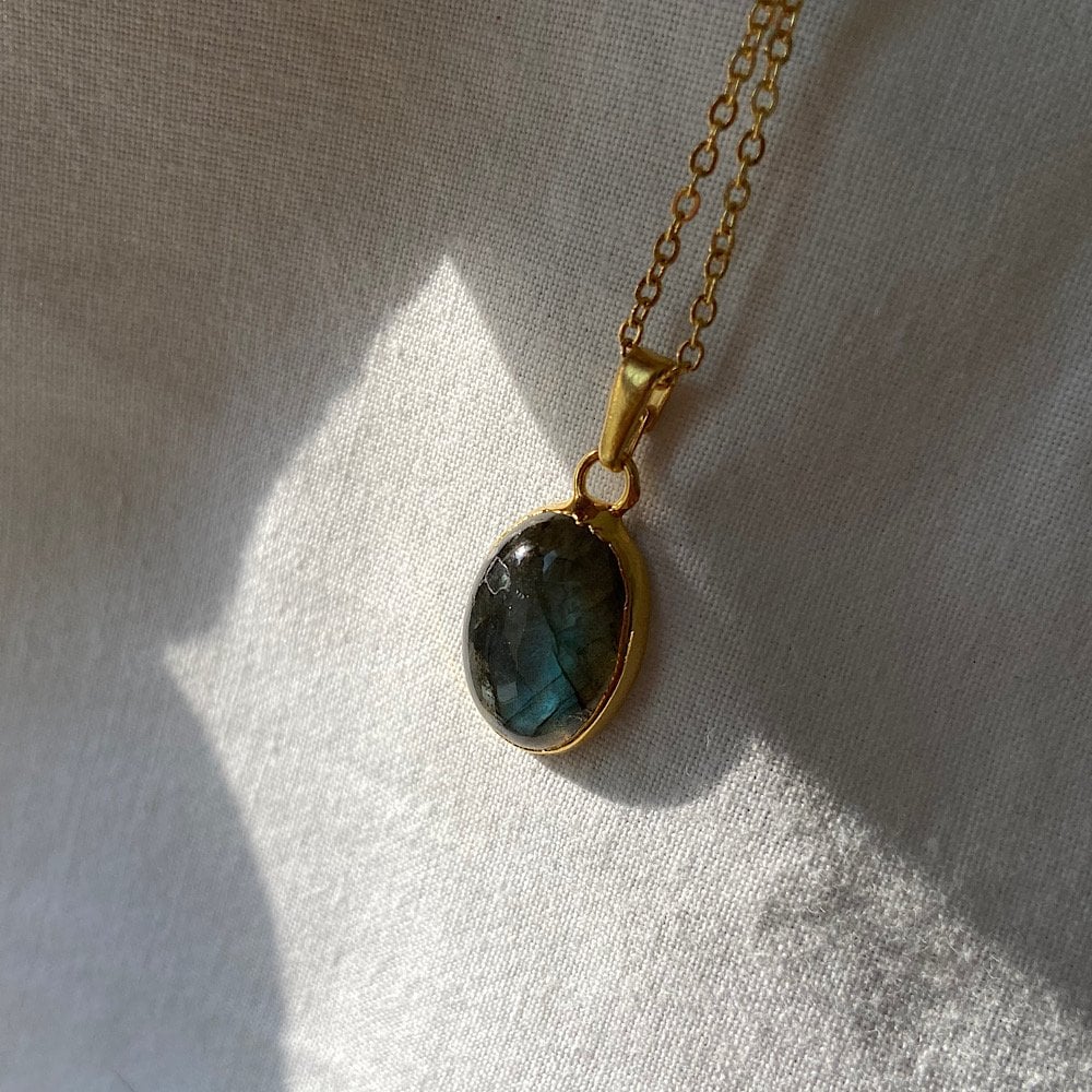 Labradorit Oval Kolye