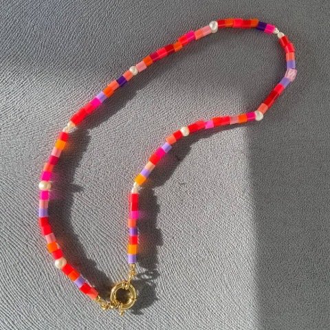 Harfli Pinky Neon Kolye