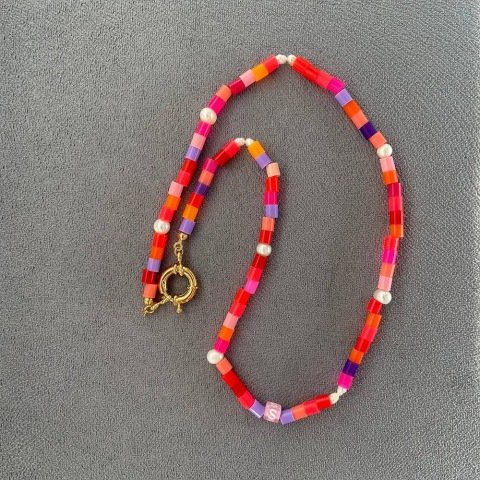 Harfli Pinky Neon Kolye