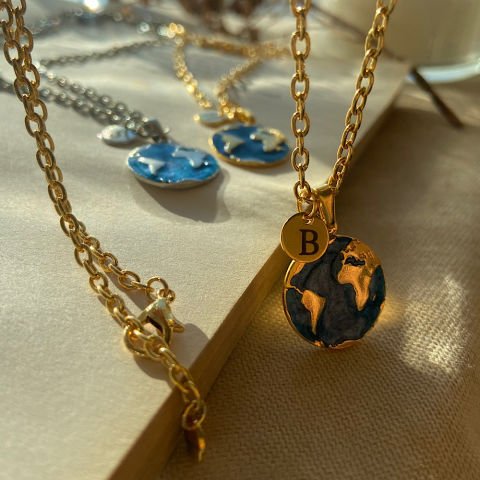 Dünya Harfli Gold Kolye