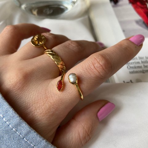 Turuncu Taşlı İnci Yüzük