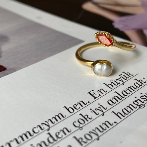 Turuncu Taşlı İnci Yüzük