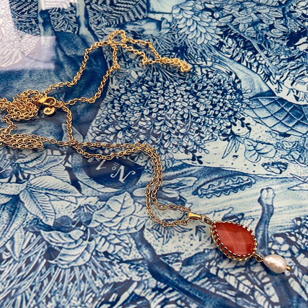 Karnelyan Taş İncili Uzun Kolye