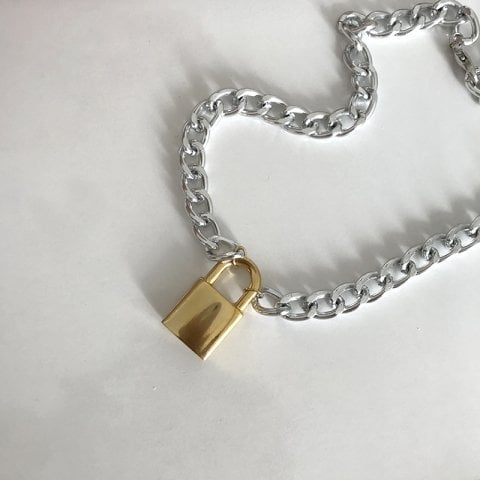 Büyük Asma Kilit Kolye