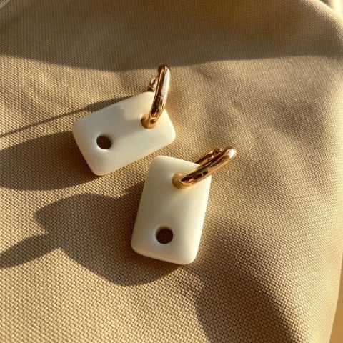 Button Beyaz Oniks Doğal Taş Küpe