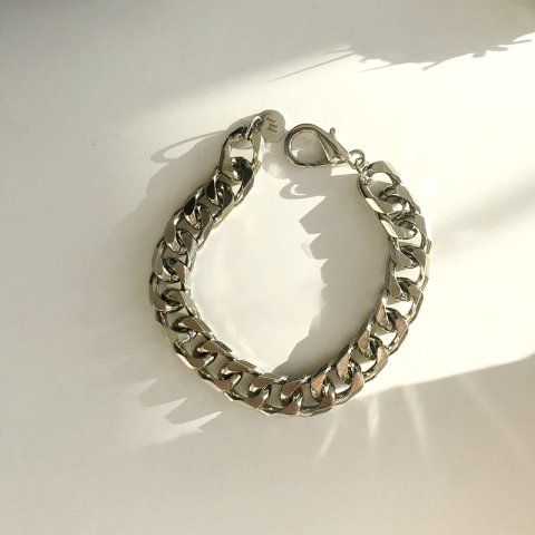 Koyu Gümüş Renk Kesme Bileklik