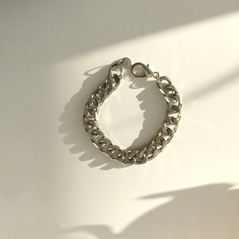 Koyu Gümüş Renk Kesme Bileklik