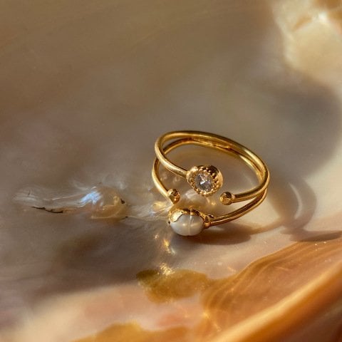 Beyaz Taşlı İnci Yüzük