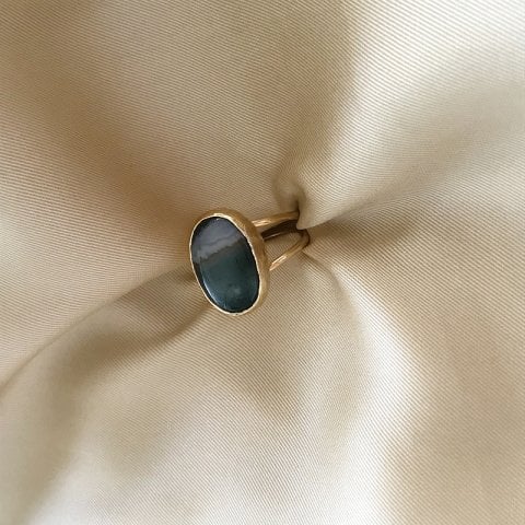 Oval Yeşim Taşı Yüzük