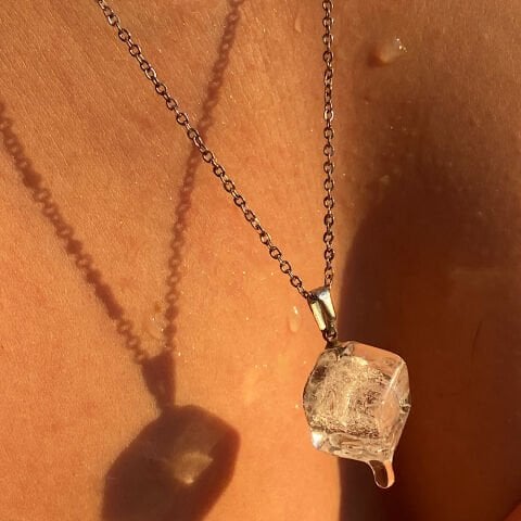 Ice Baby Buz Küp Kolye