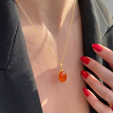 Karnelyan Taşı Oval Kolye