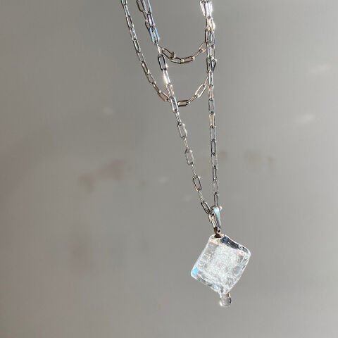 Ice Baby Uzun Buz Küp Kolye