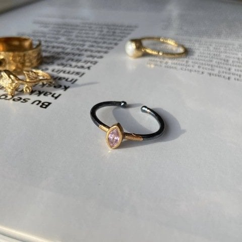 İki Renk Kaplama Pembe Taş Yüzük