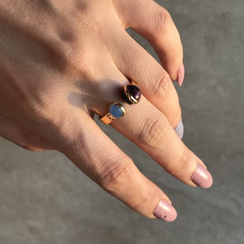 Cosmos'un Küreleri Anyolit