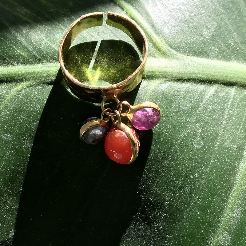 Cosmos'un Küreleri 3'lü Ametist Yüzük