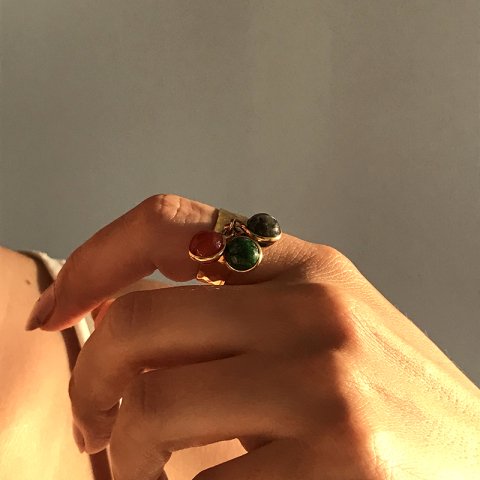 Cosmos'un Küreleri 3'lü Labradorit Yüzük