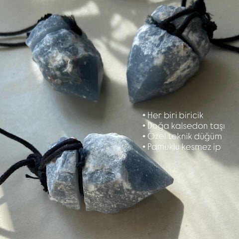 Taş Devri Relik Blue Kolye