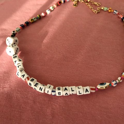 Salla Beni Salla Kolye