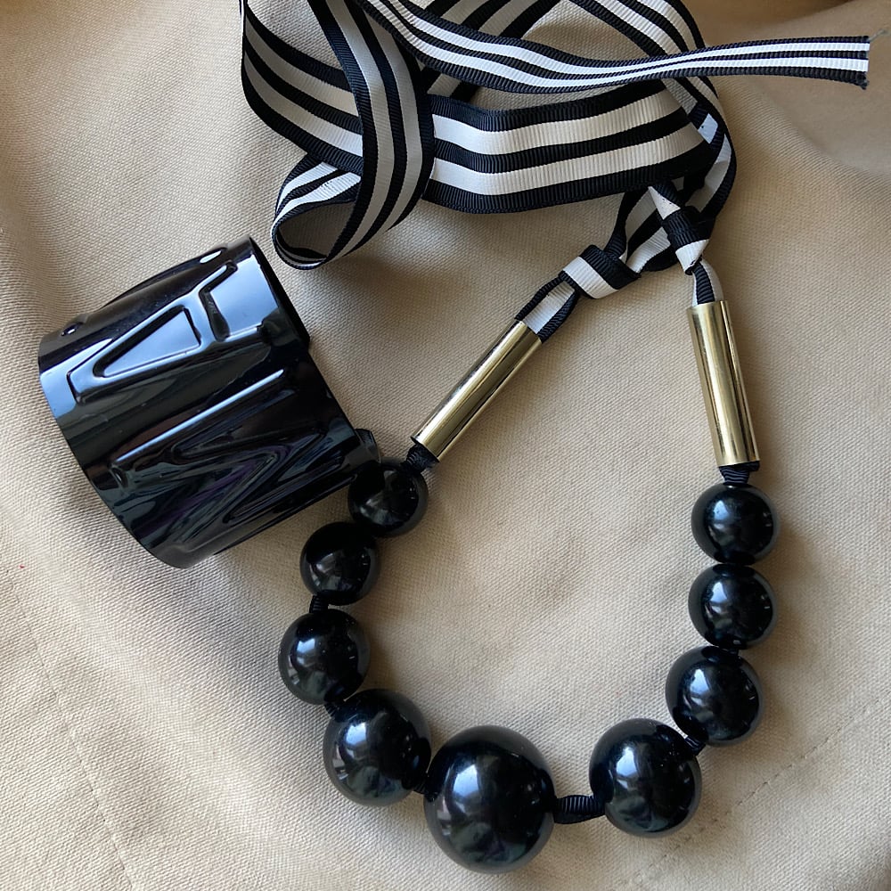 Urban Black Queen Mezat Zamanı Set