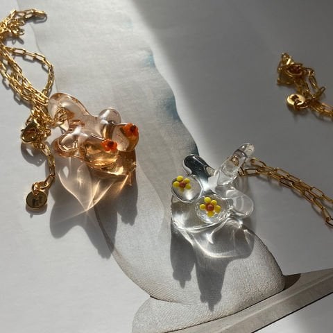 The Mammae Sarı Çiçekli Meme Kolye