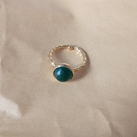 Yuvarlak Yeşim Taşı Yüzük