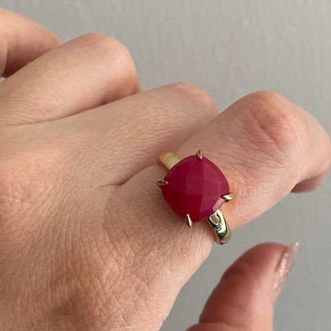 Yakut Taşı Fasetli Kare Yüzük