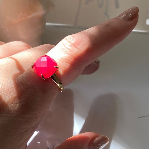 Yakut Taşı Fasetli Kare Yüzük