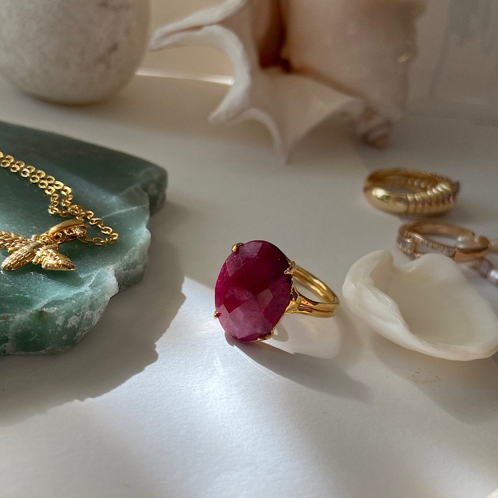 Yakut Oval Doğal Taş Yüzük