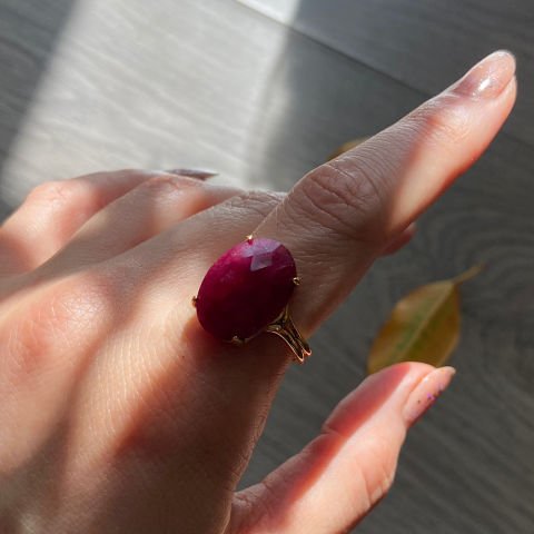 Yakut Oval Doğal Taş Yüzük