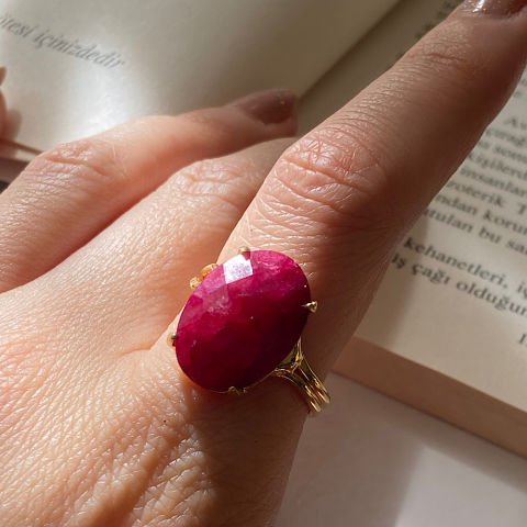 Yakut Oval Doğal Taş Yüzük