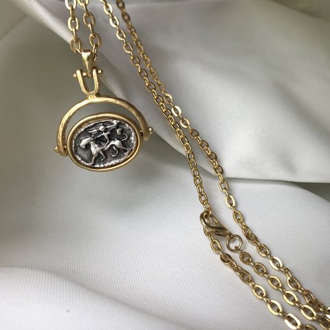 Kimera Oniks Taşlı Madalyon Kolye