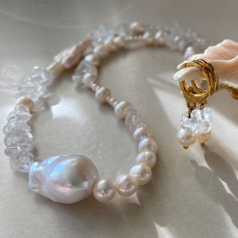 Crystal Tide Glow İnci ve Kuvars Kolye Küpe