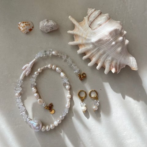 Crystal Tide Glow İnci ve Kuvars Kolye Küpe