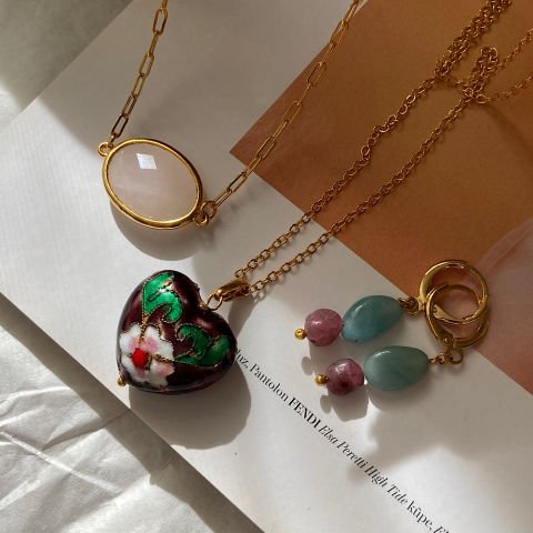 Mezat Zamanı Mor Bahçe