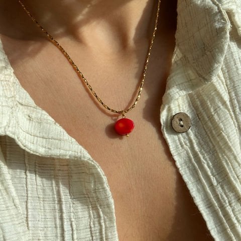 Mercan Kesit Charm Kolye