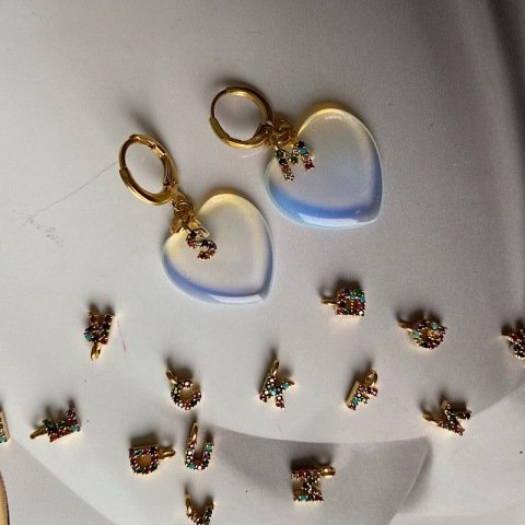 Ay Taşı Harfli Kalp TEK Küpe