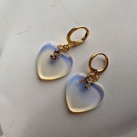 Ay Taşı Harfli Kalp TEK Küpe