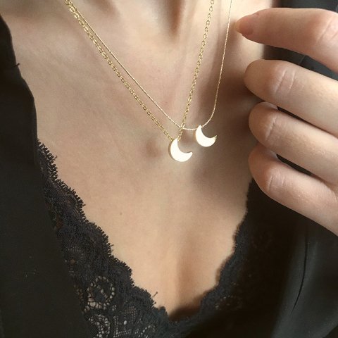 Basic Minimal Ay Kolye