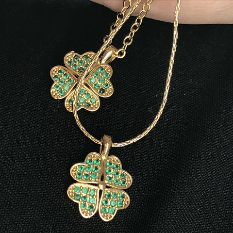 Yesil Taşlı Yonca Şans Kolye