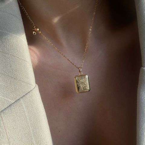 Retro Dörtgen Gül Kolye