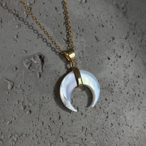 Horn Sedef Taşı Kolye