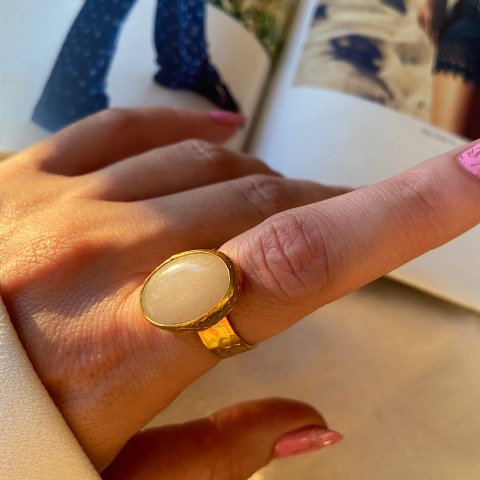 Oval Kuvars Taş Yüzük