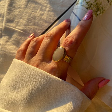 Oval Kuvars Taş Yüzük