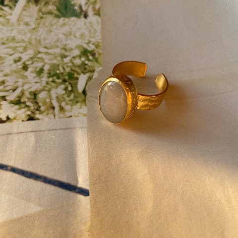 Oval Kuvars Taş Yüzük